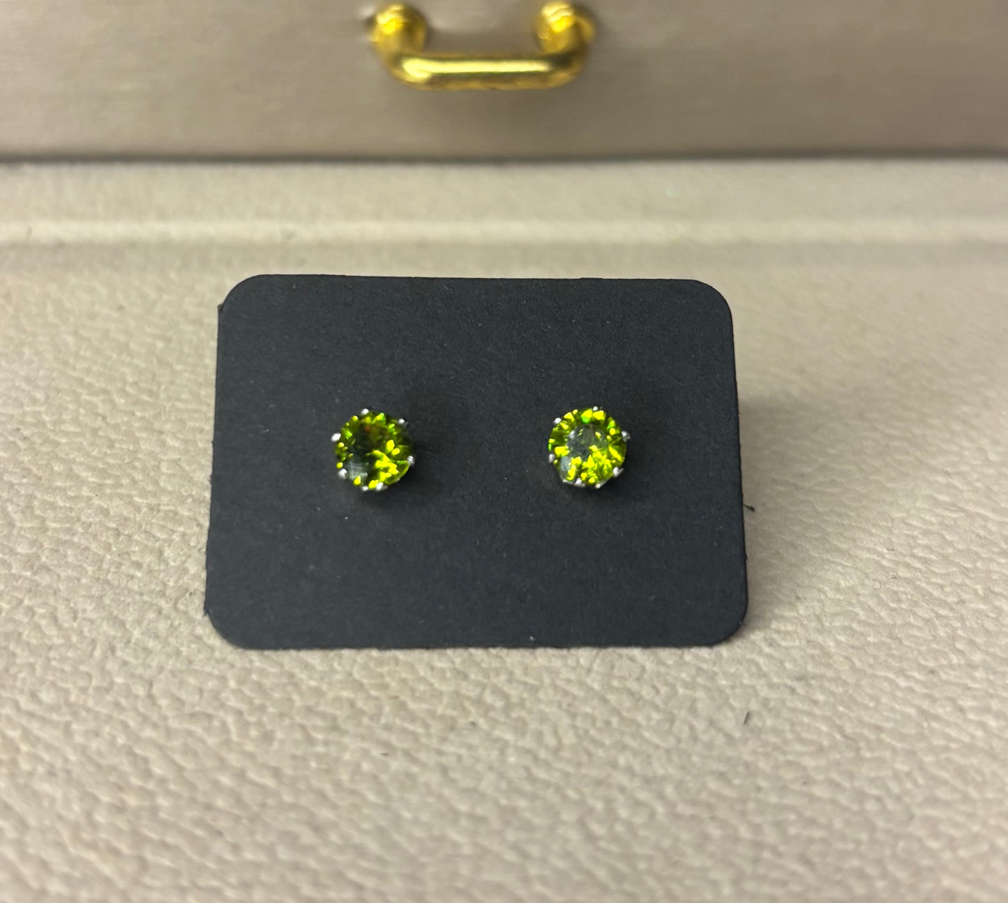 Orecchini punto luce color