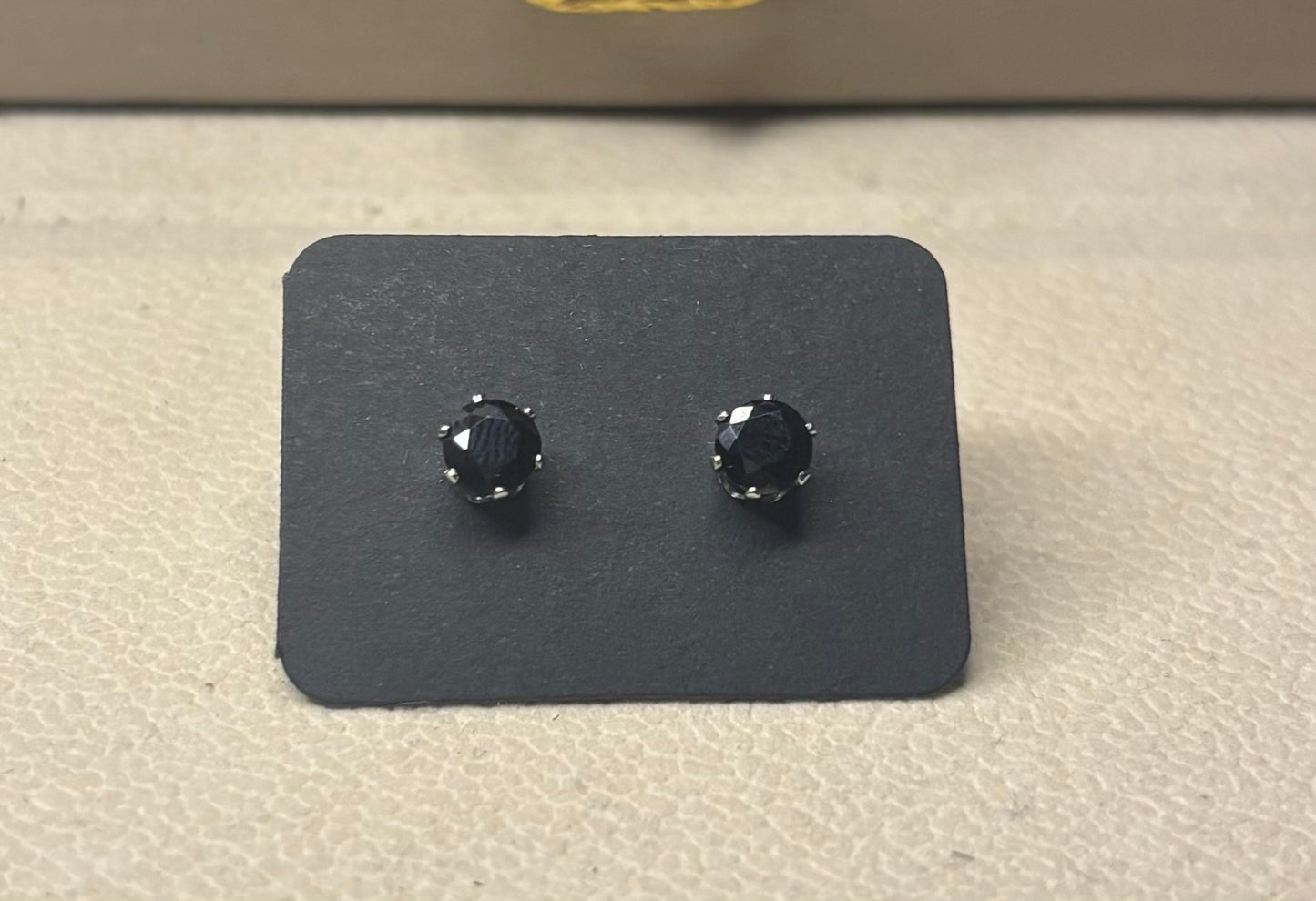 Orecchini punto luce color